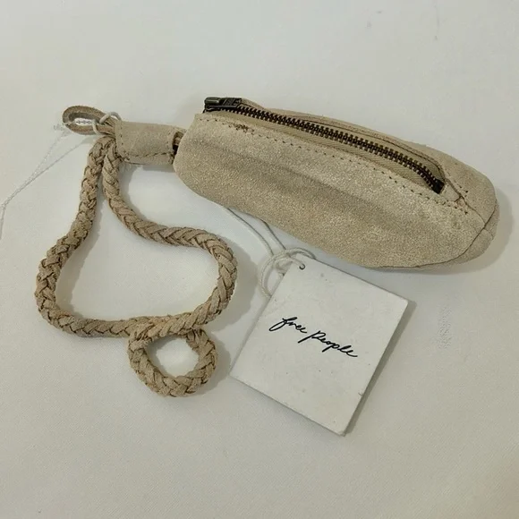 NWT Free People Kingsley Small Rounded Suede Braided Strap Wristlet in Natural - Picture 4 of 8